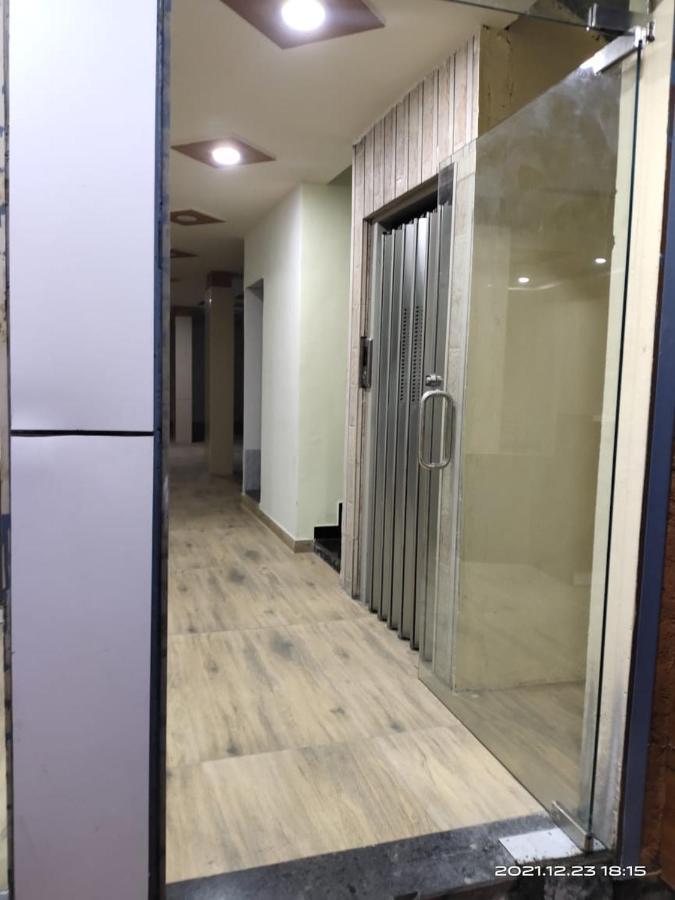 Hotel Sai Santosh Ширді Екстер'єр фото
