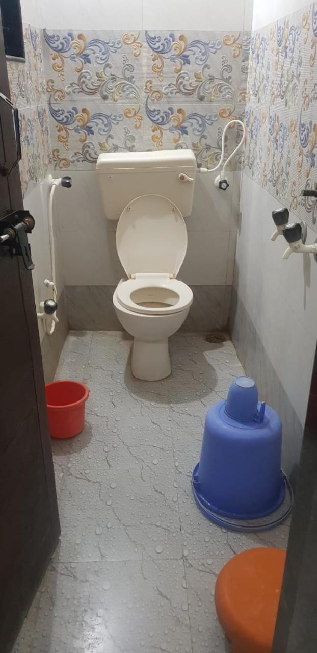 Hotel Sai Santosh Ширді Екстер'єр фото